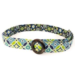 Vera Bradley “Daisy Daisy” Reversible Belt